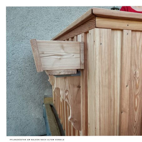 Pflanzkasten am Balkon nach altem Vorbild